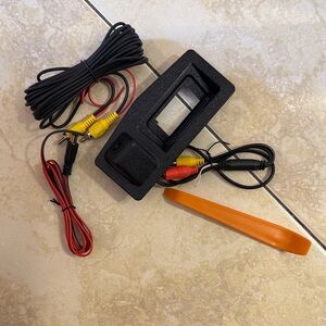 Universal Black Rear View Backup Camera with Mounting Kit